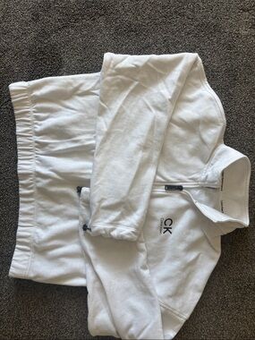 Calvin Klein White CK Half-Zip Pullover Cropped Sweatshirt